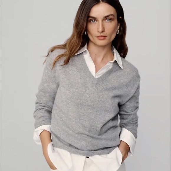 J. Crew Sweaters - NWT J. Crew V-neck Sweater